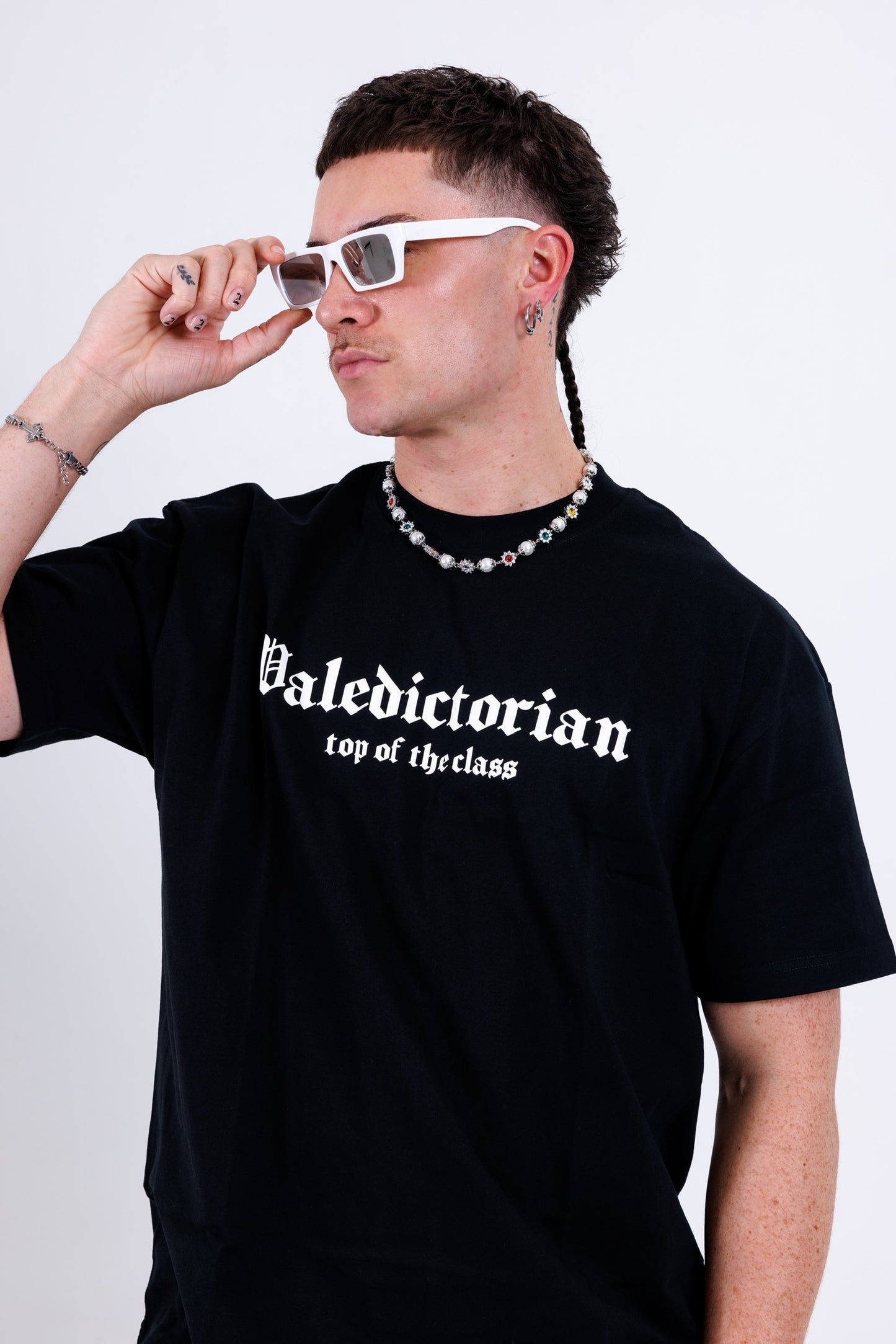 V shirts 1 of 1